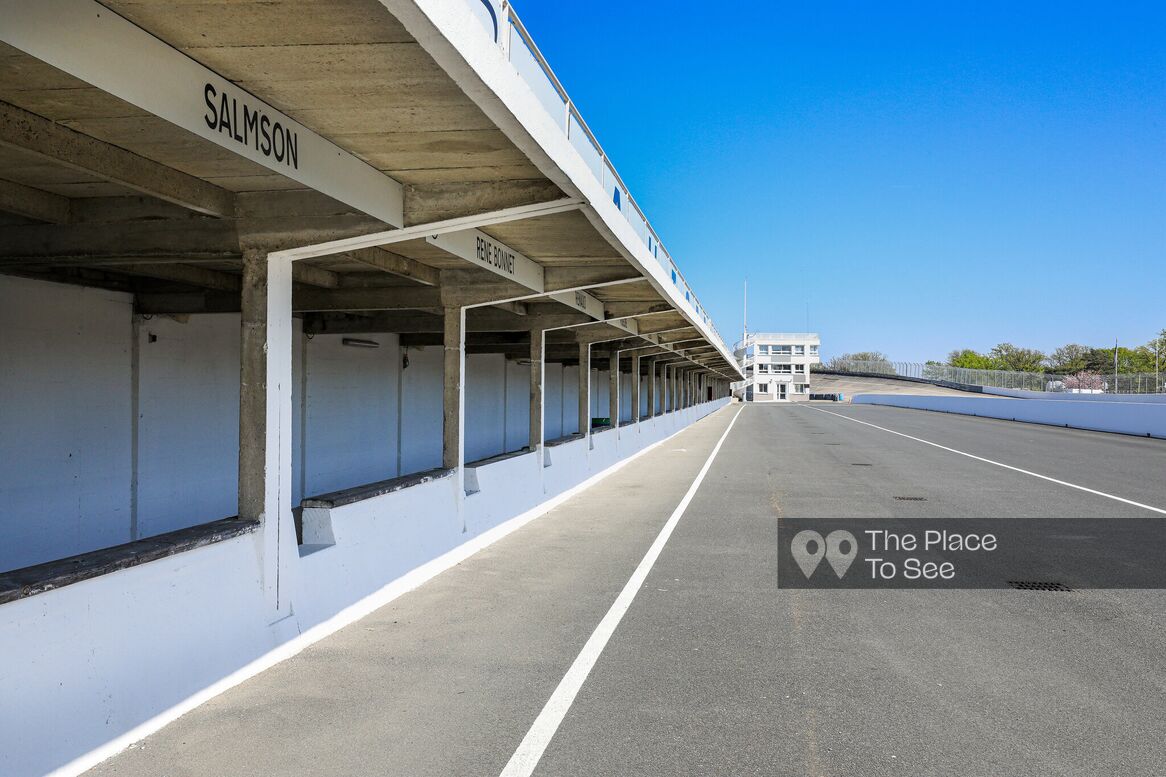 Parking Exterieur