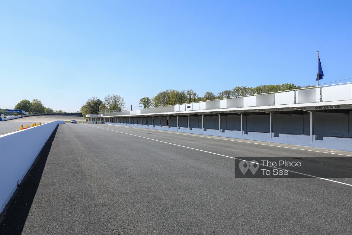 Parking Exterieur