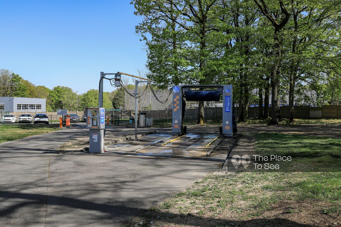 Parking Exterieur