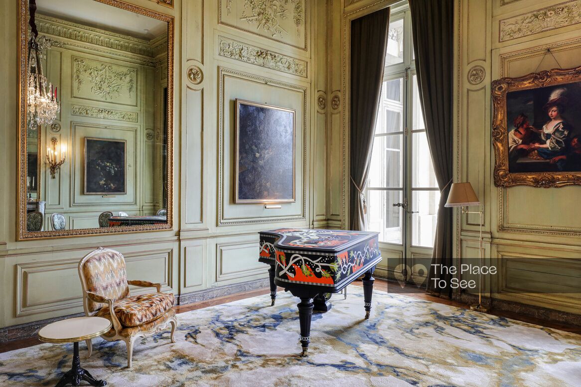 Salon