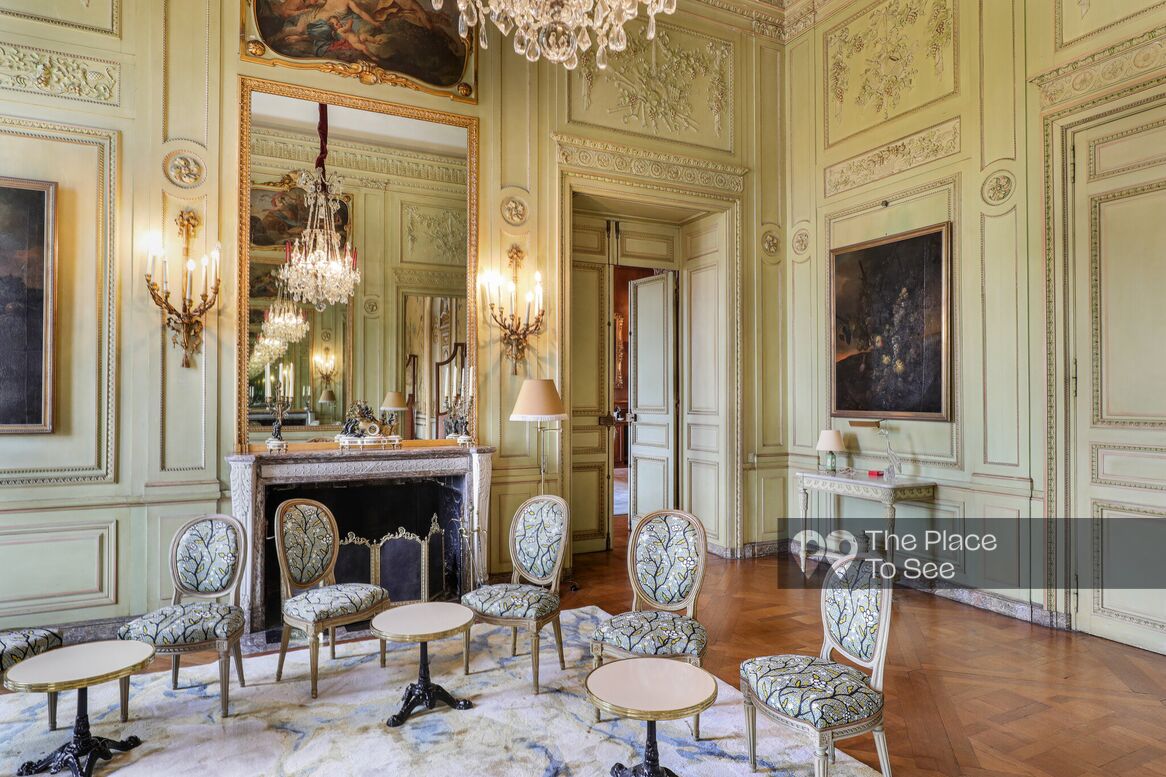 Salon