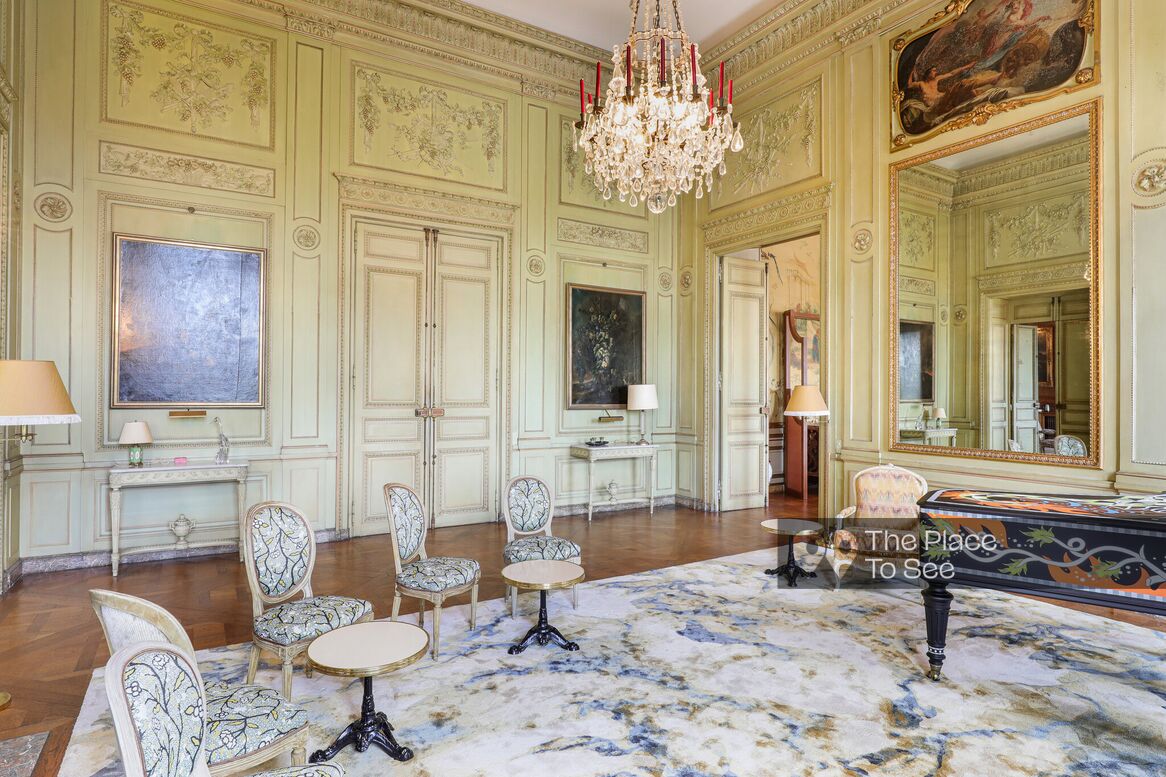 Salon