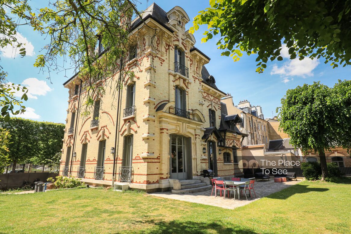 Façade