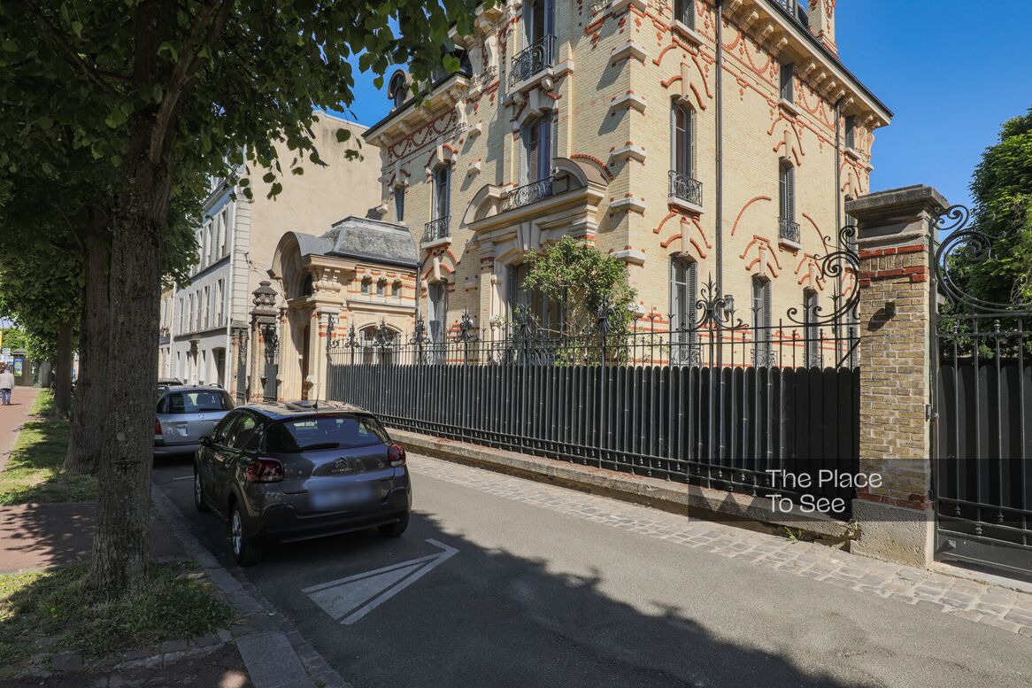 Façade