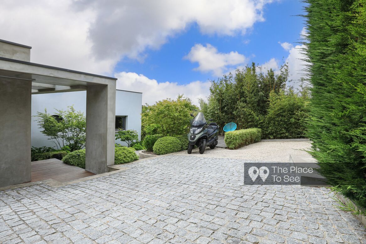 Parking Exterieur