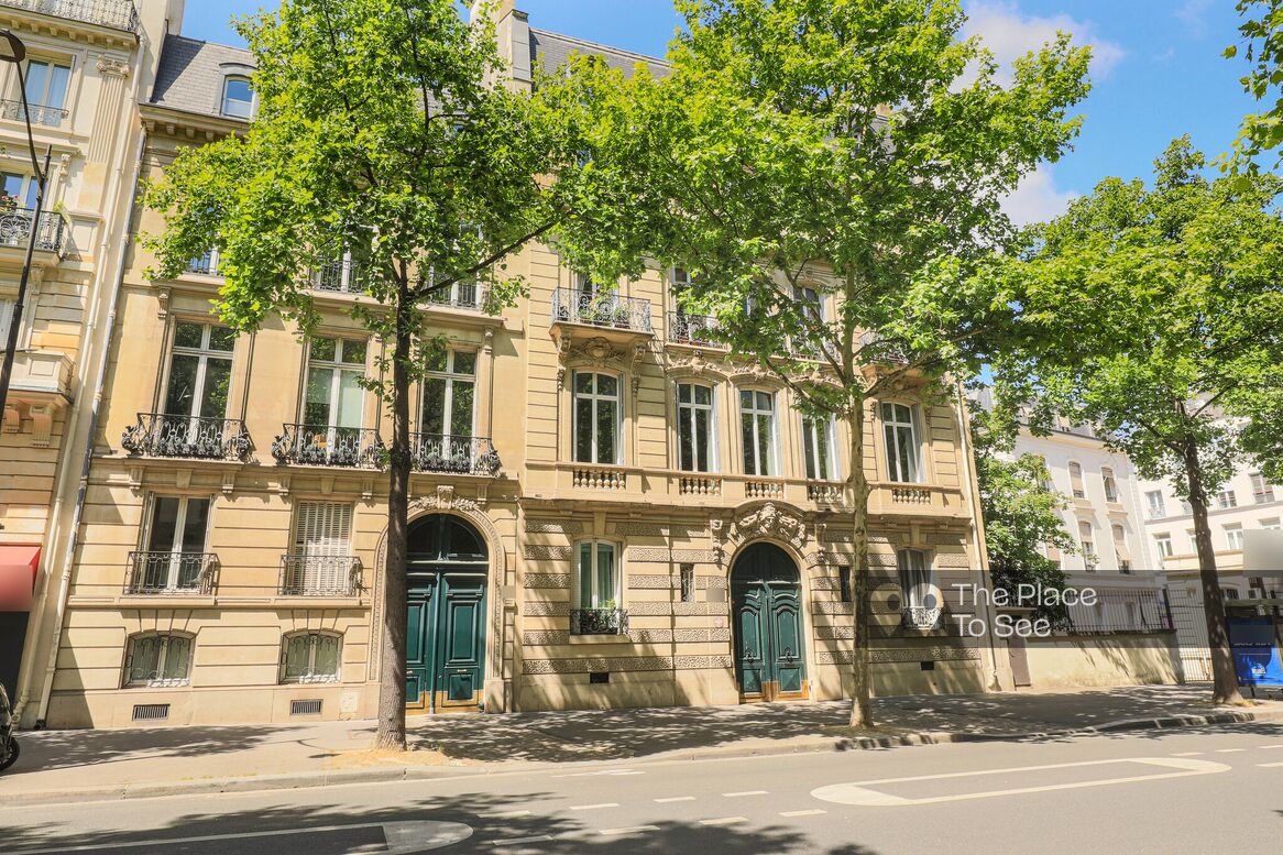 Façade