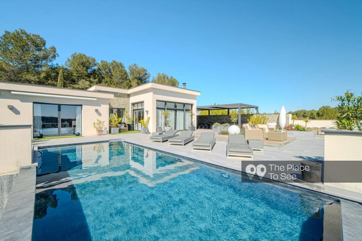 Piscine extérieure