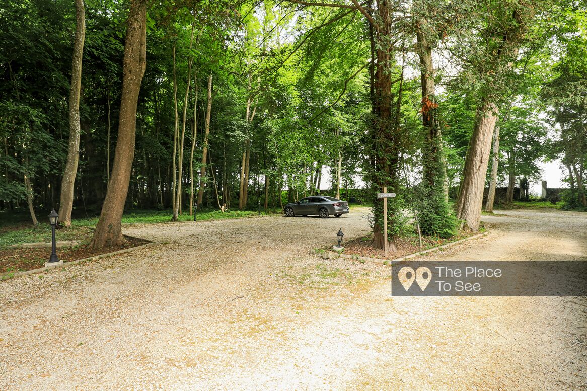 Parking Exterieur