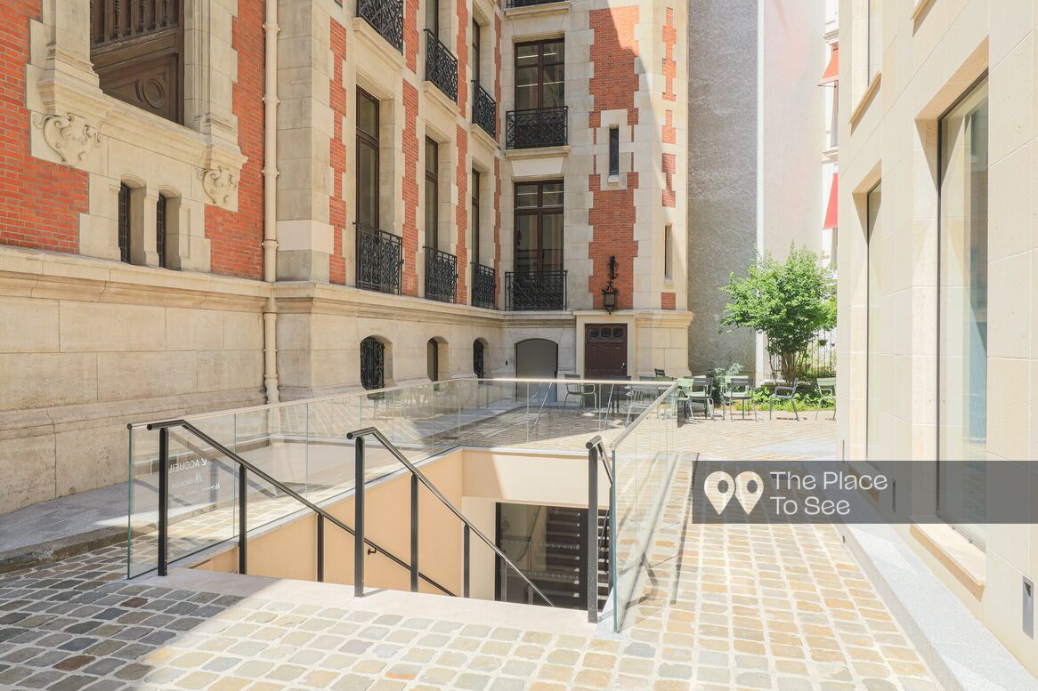 Cour