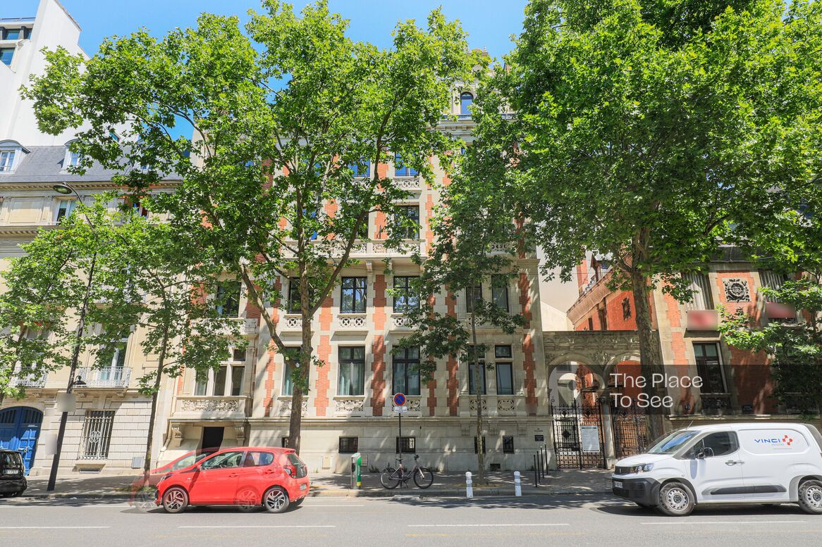 Façade