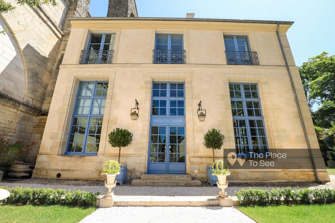 Façade