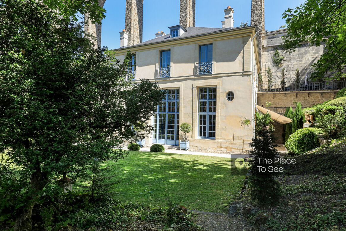 Façade