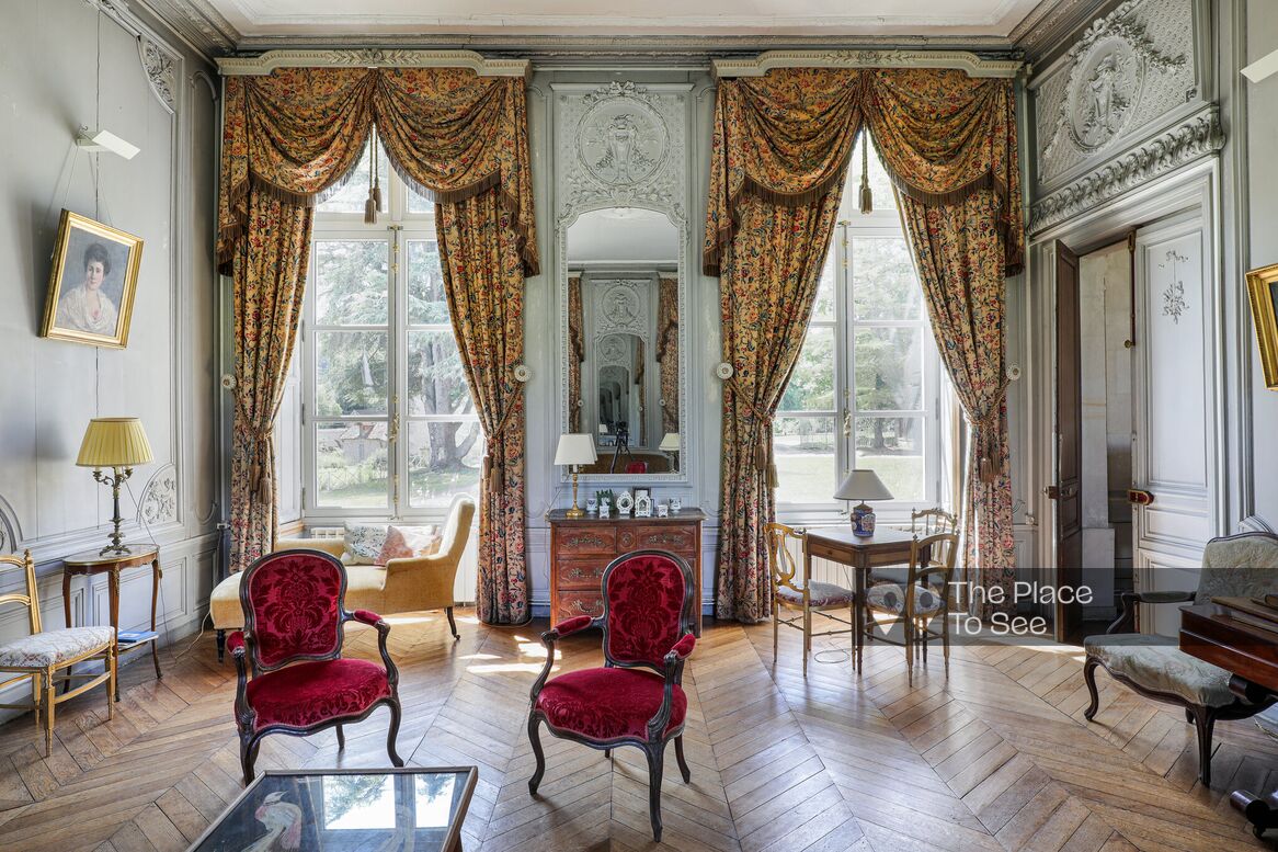 Salon