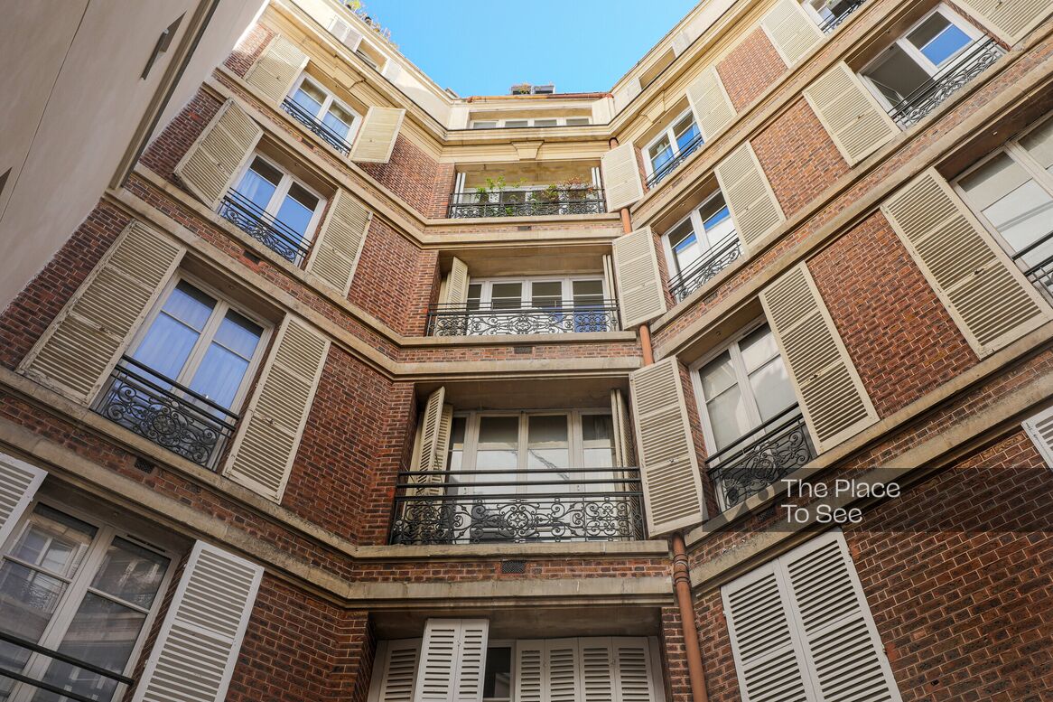 Façade