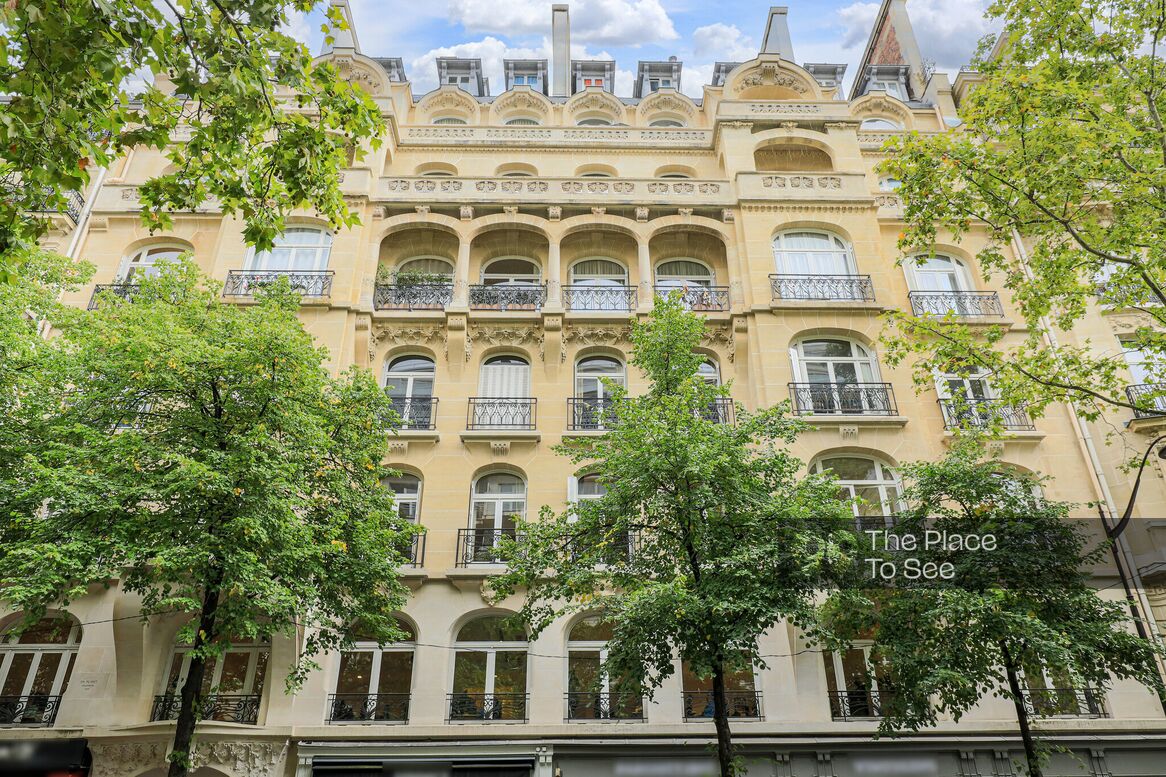 Façade