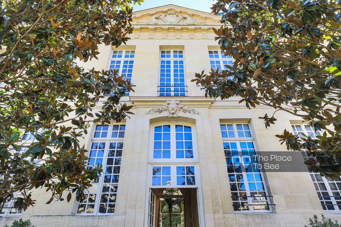 Façade