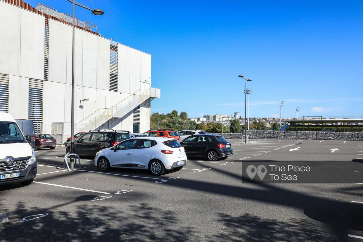 Parking Exterieur
