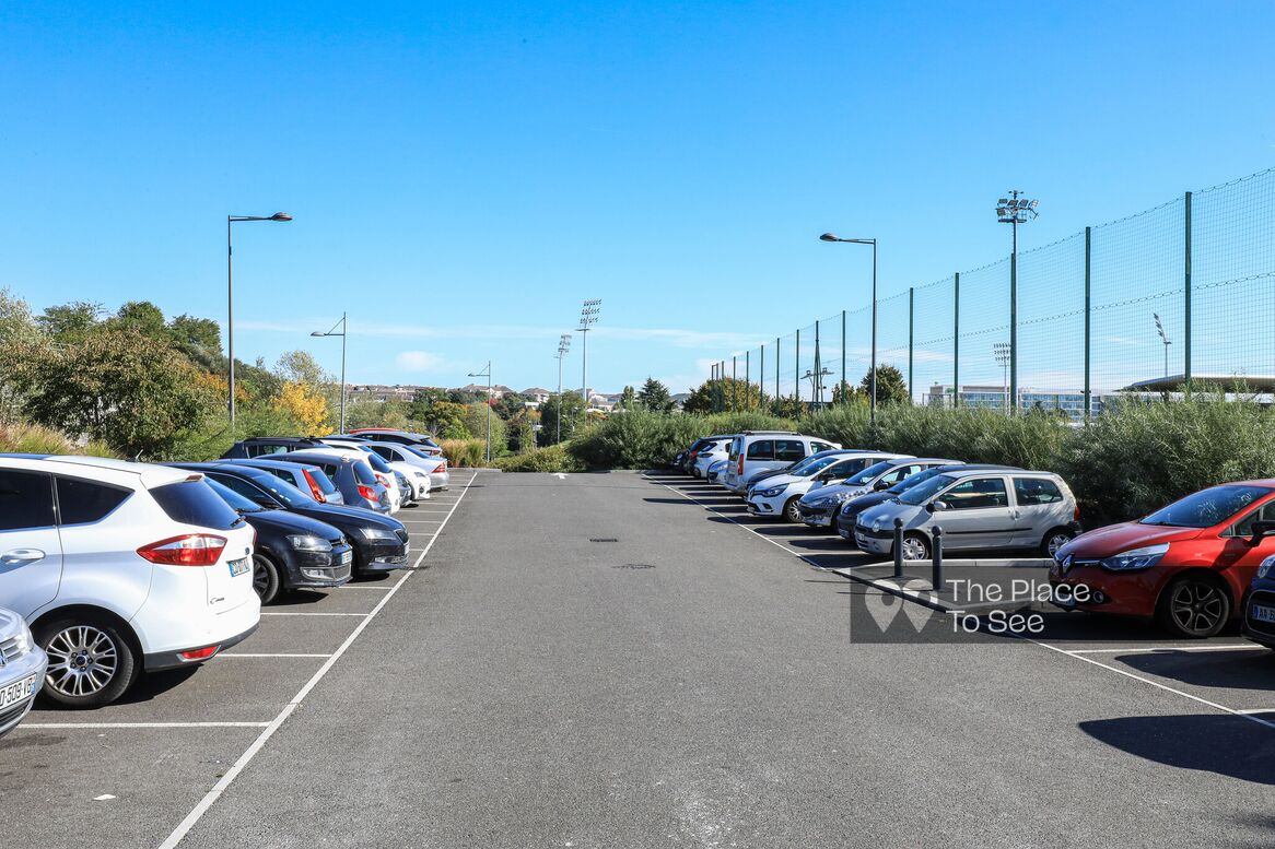 Parking Exterieur