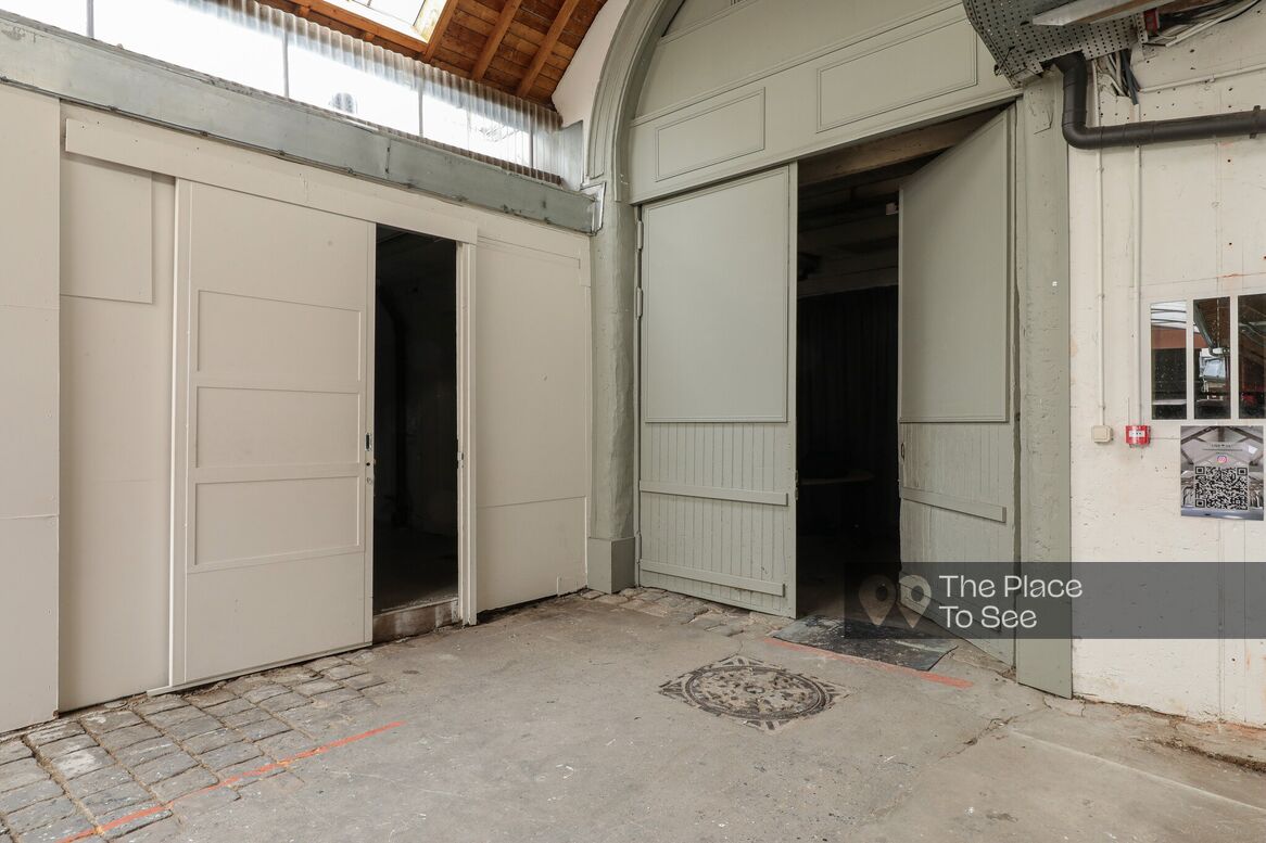 Hangar