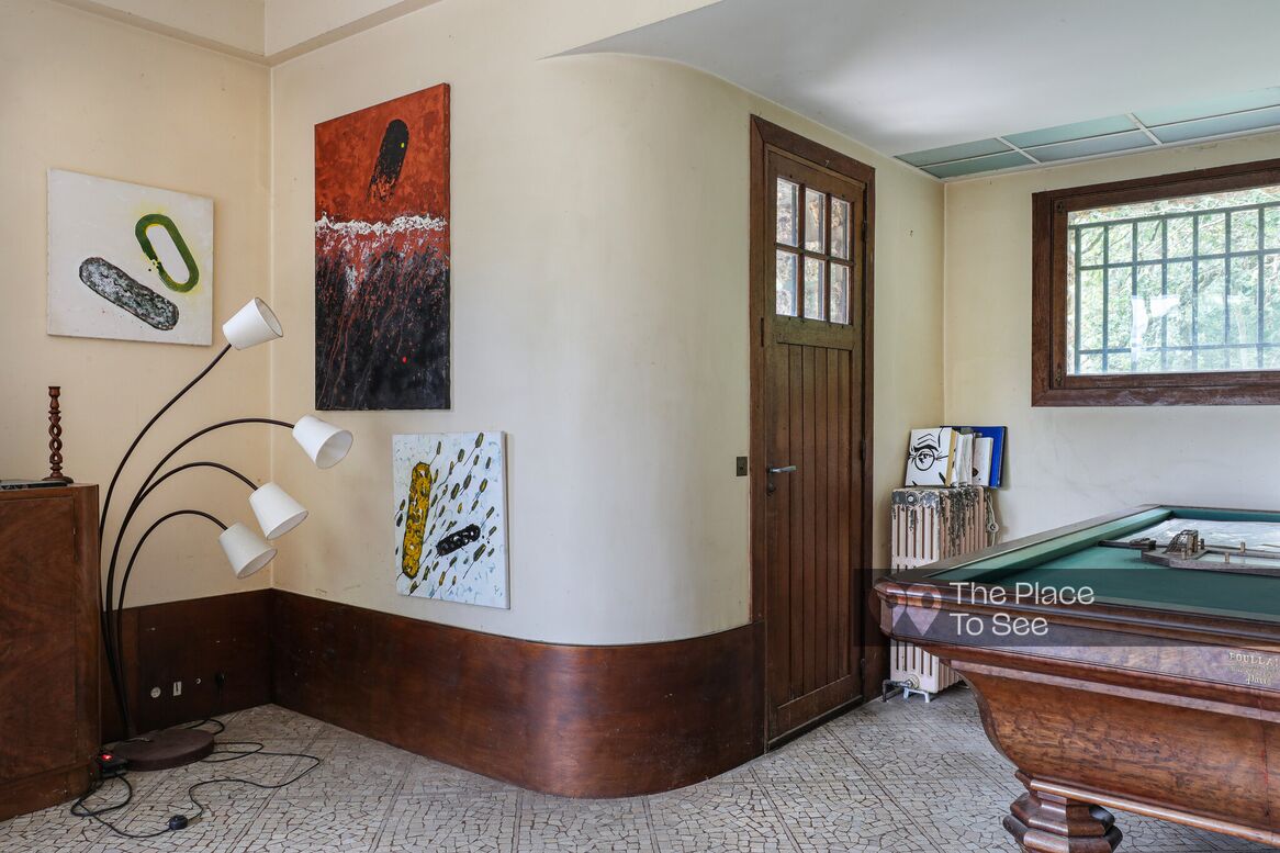 Salon