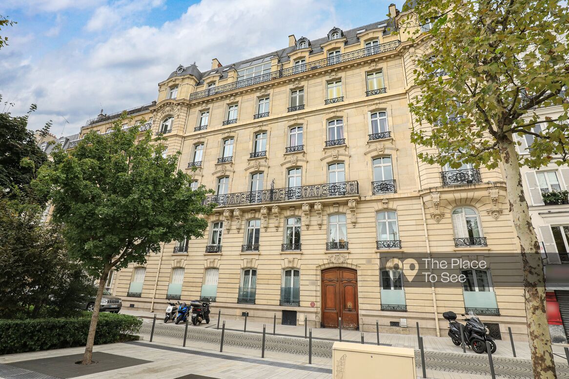 Façade