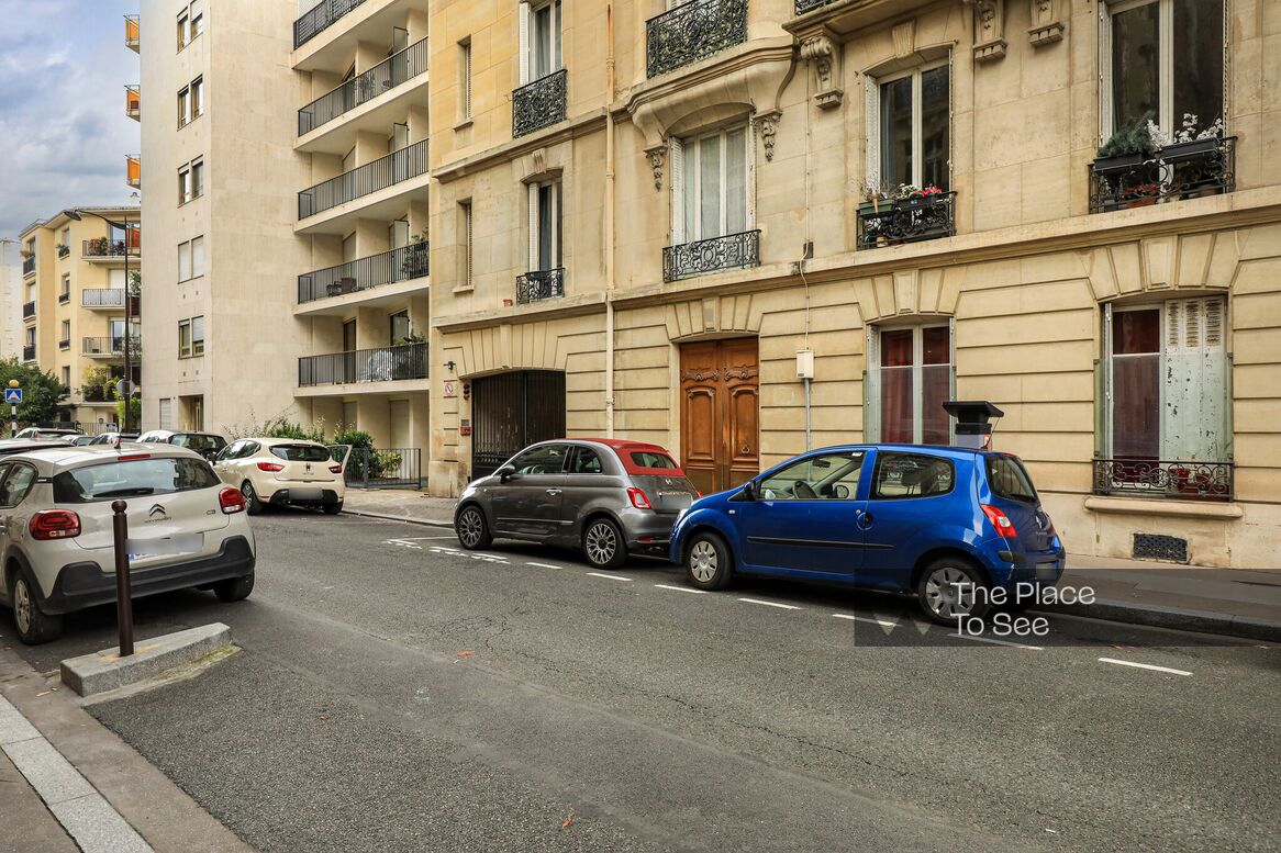 Façade