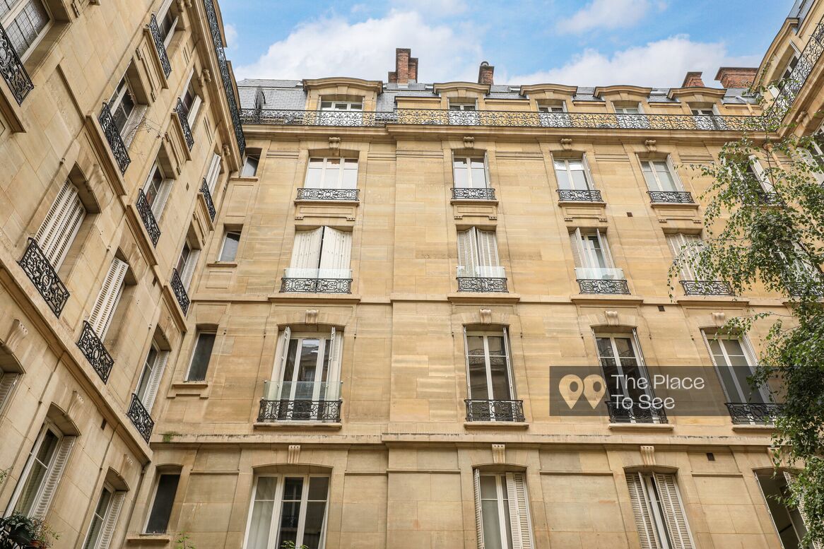 Façade