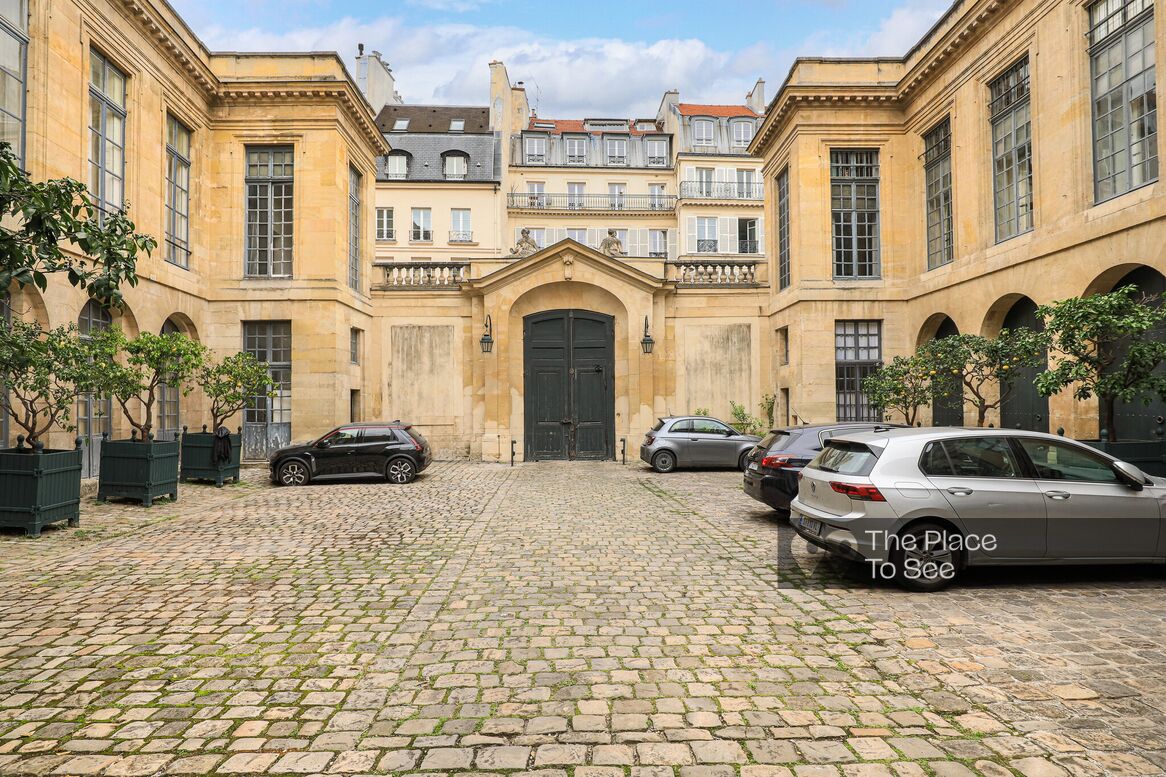 Cour
