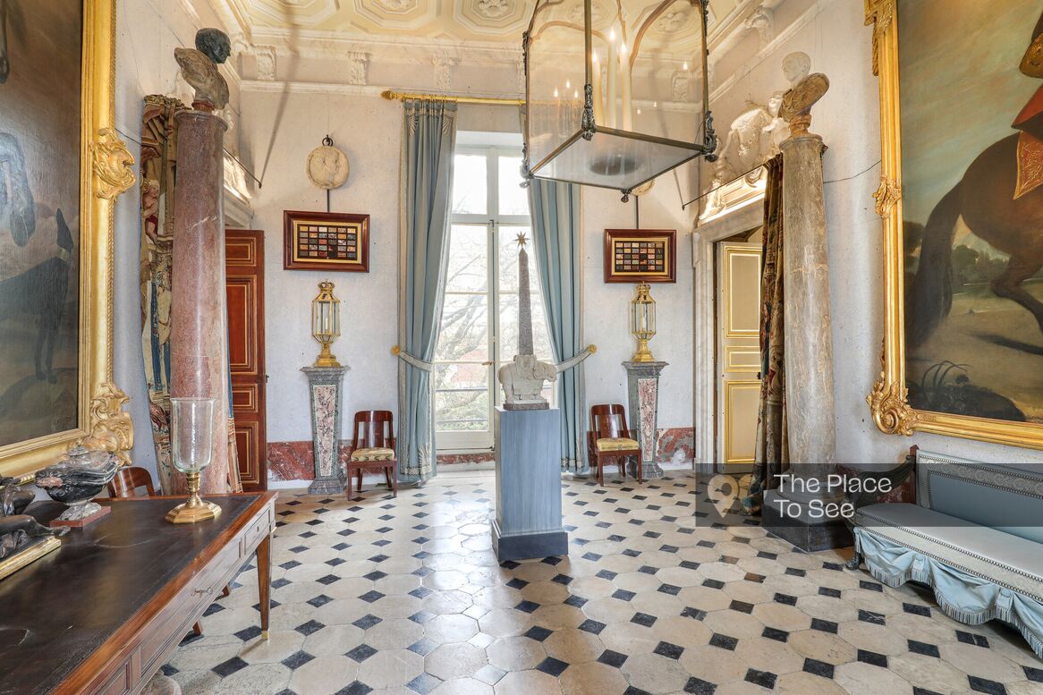 Salon