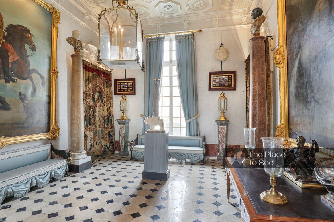 Salon