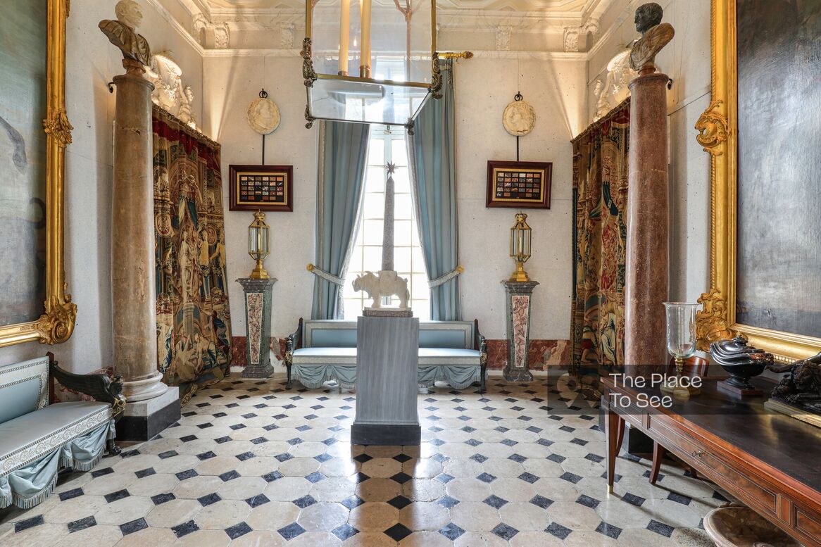 Salon
