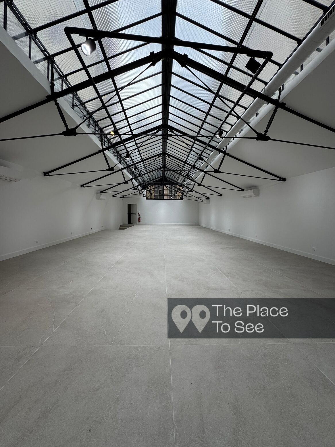 Salle sous verrière