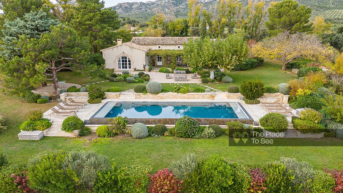 Outdoor swimming pool