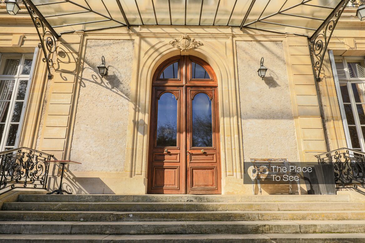 Façade