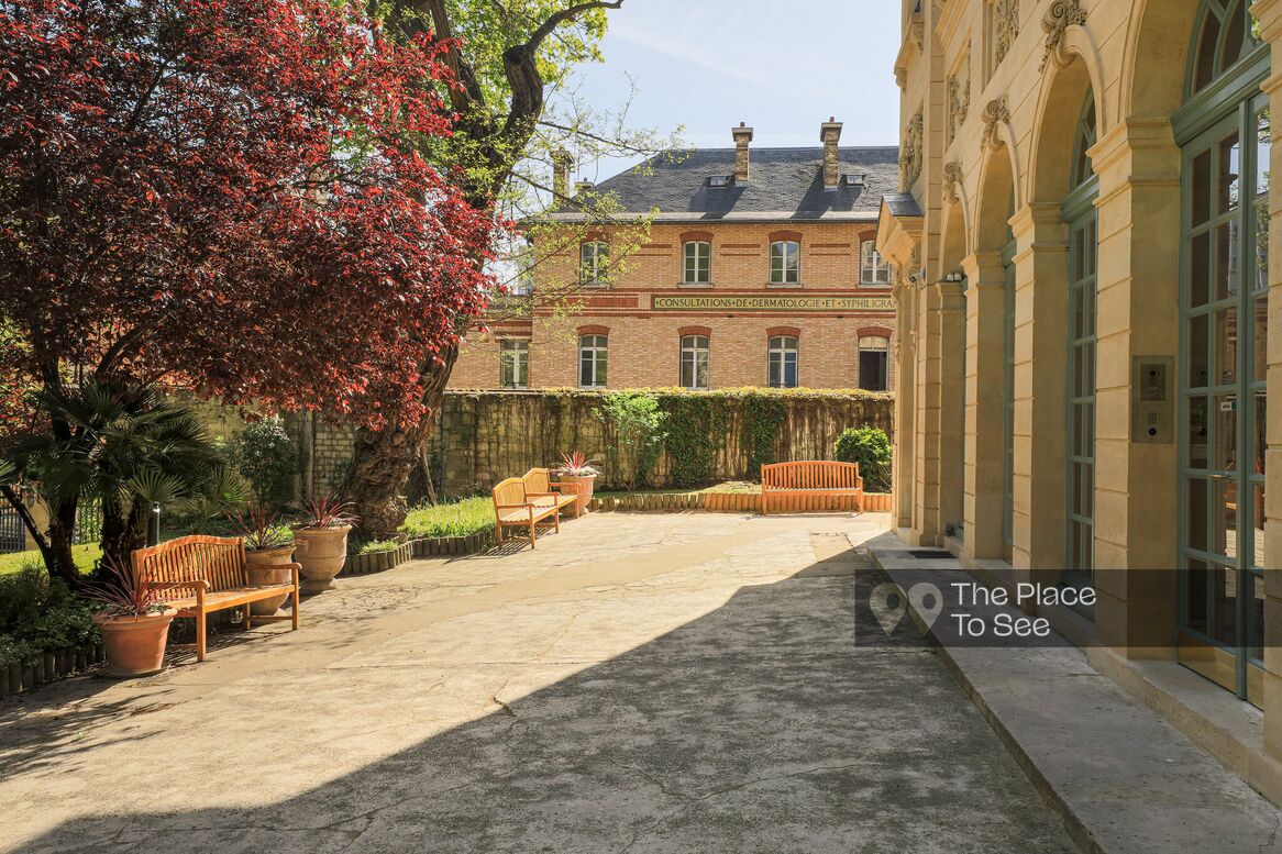 Cour