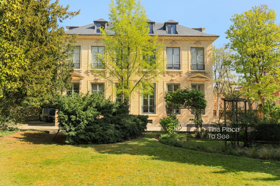 Façade
