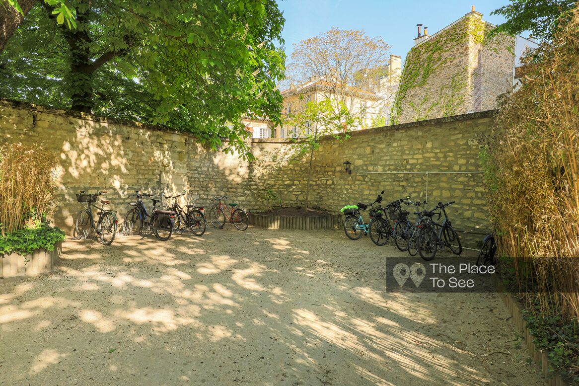 Parking Exterieur