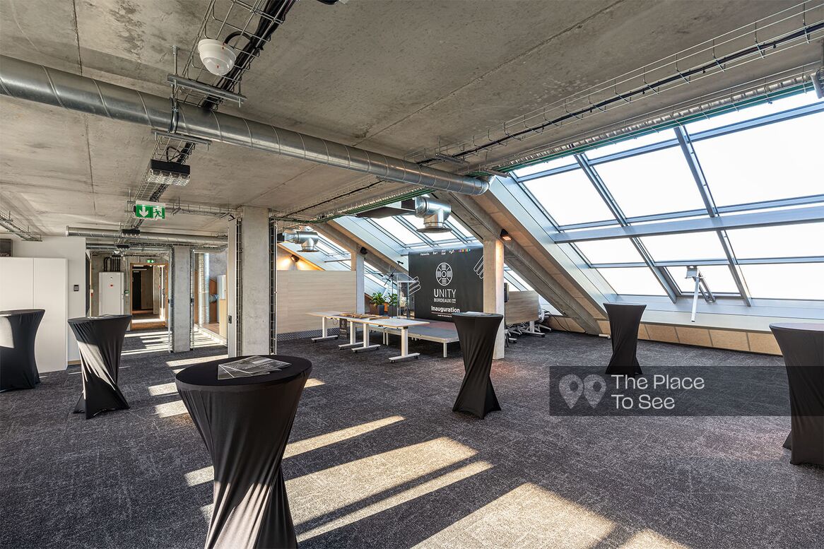 Salle sous verrière
