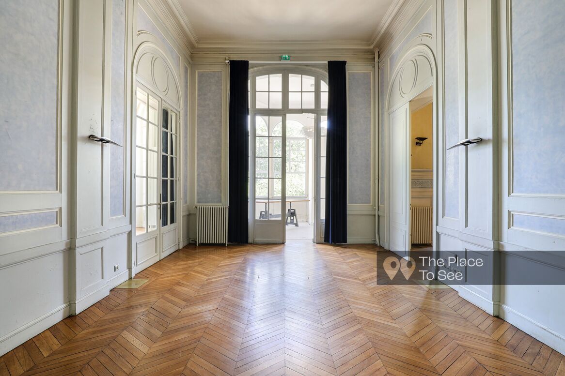 Salon