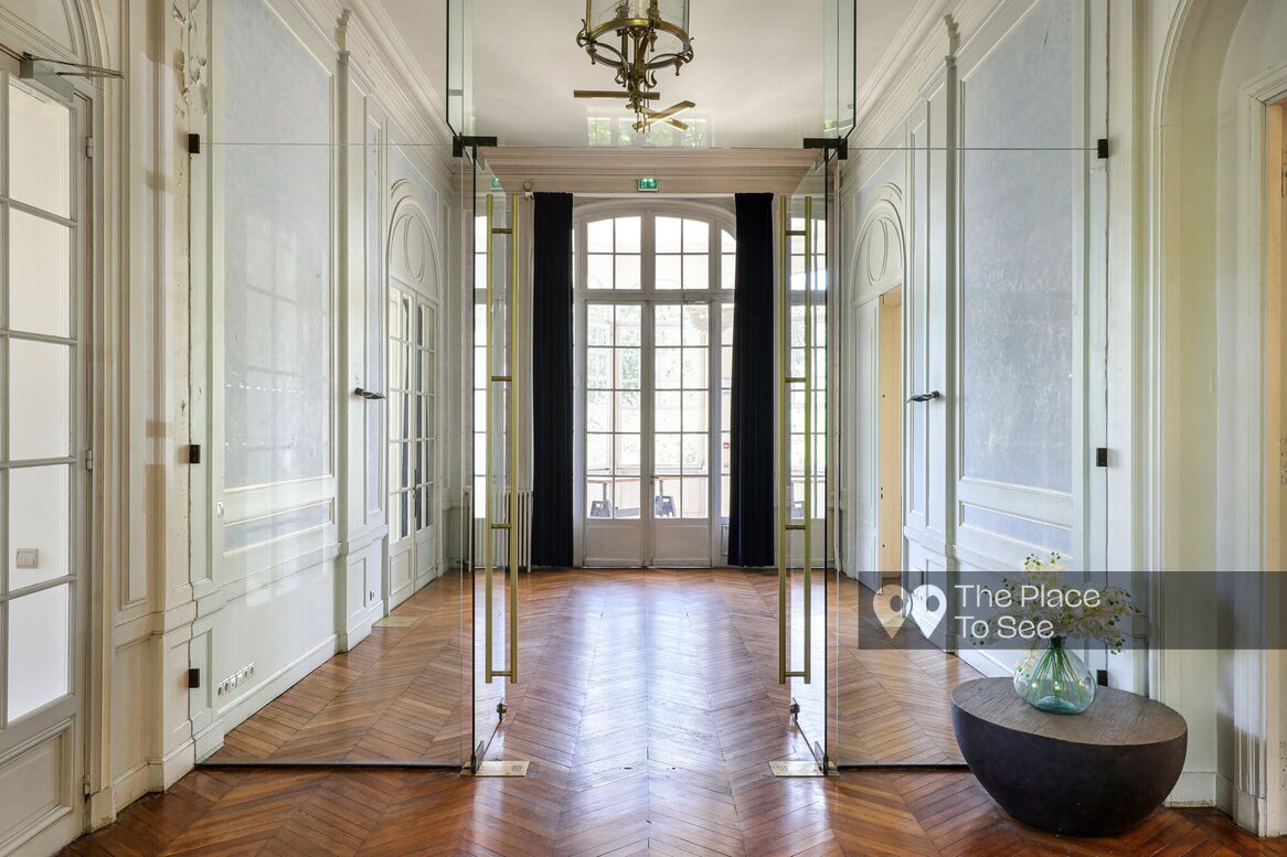 Salon