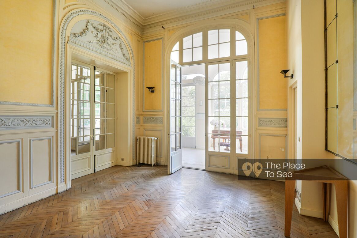 Salon