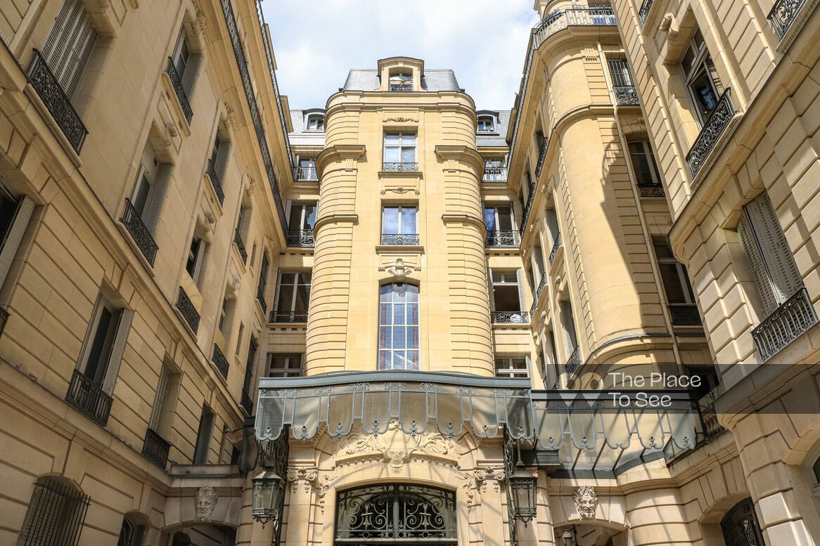 Façade