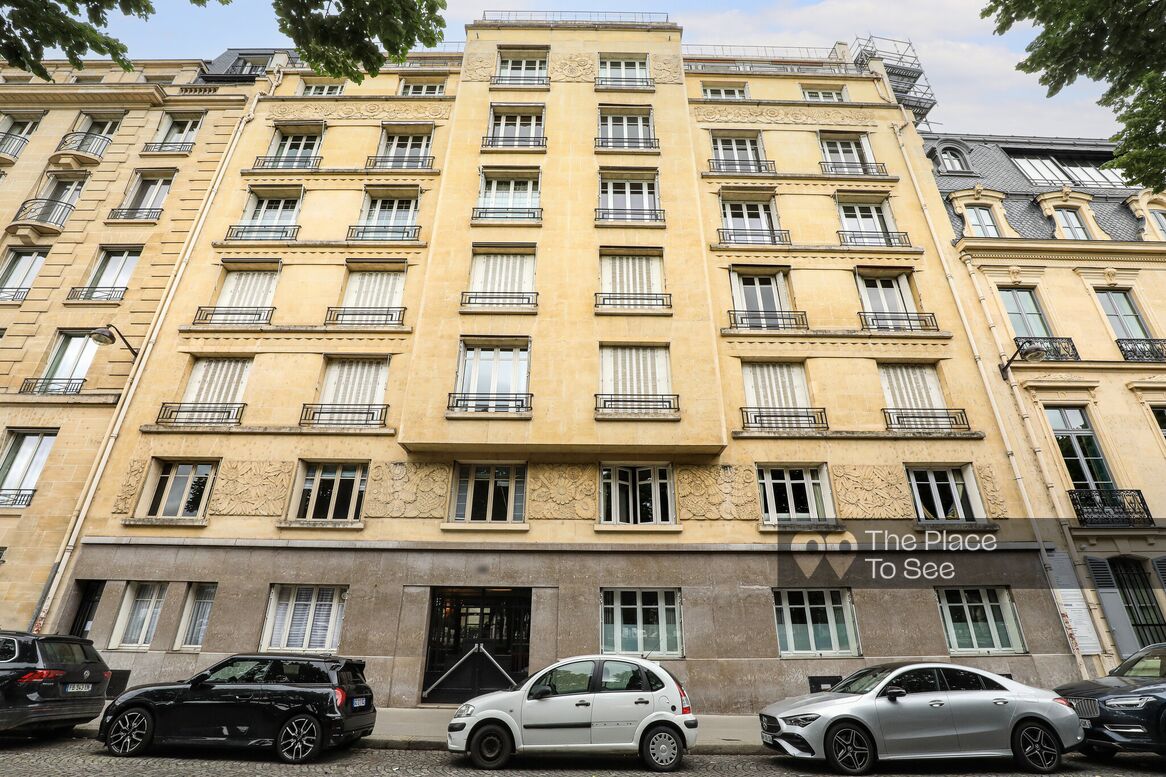 Façade