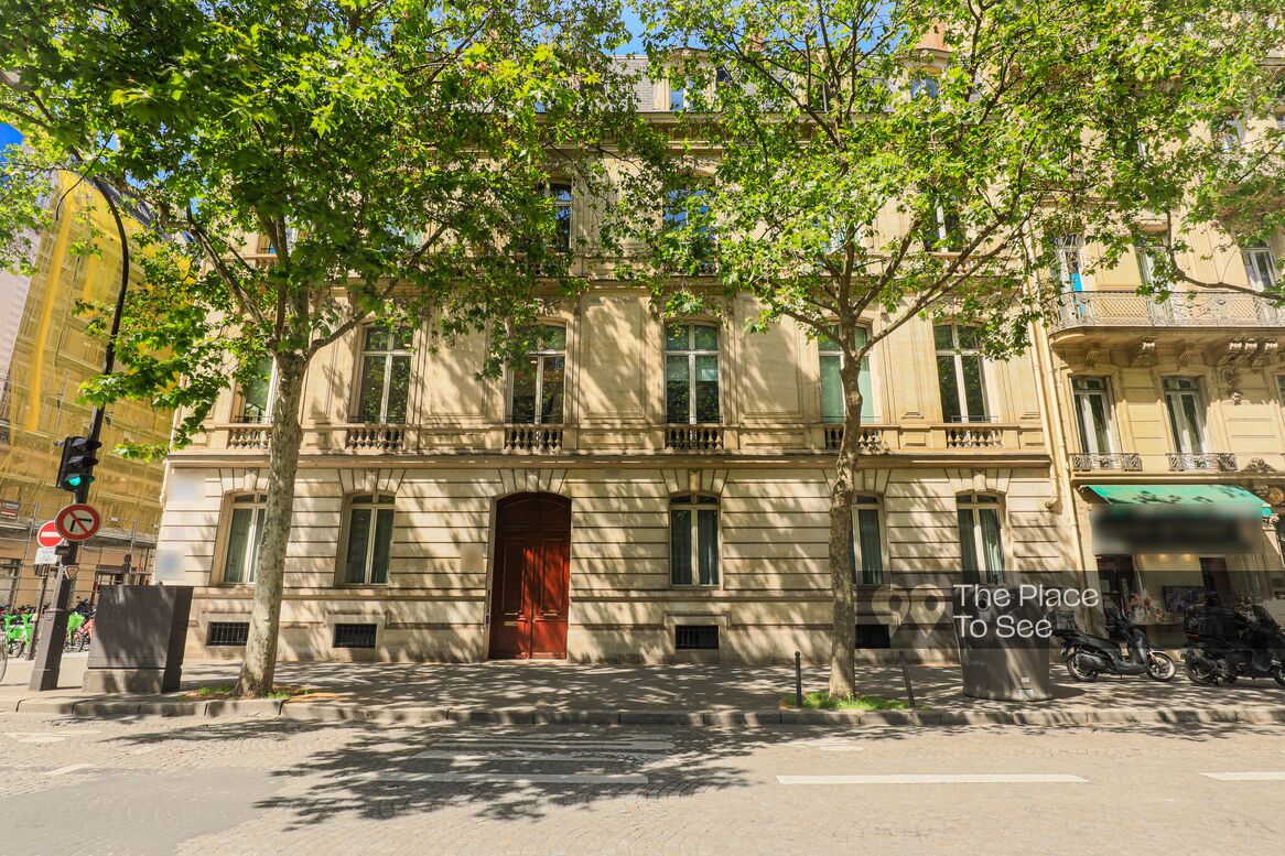 Façade
