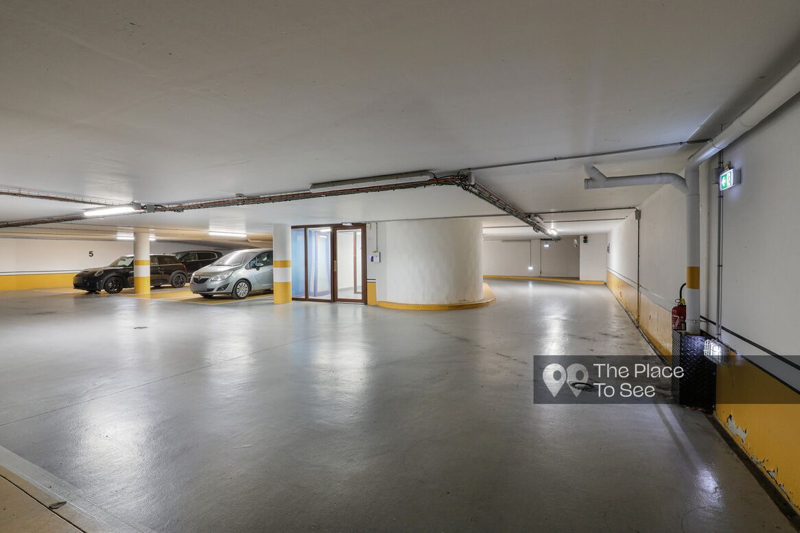 Parking Exterieur