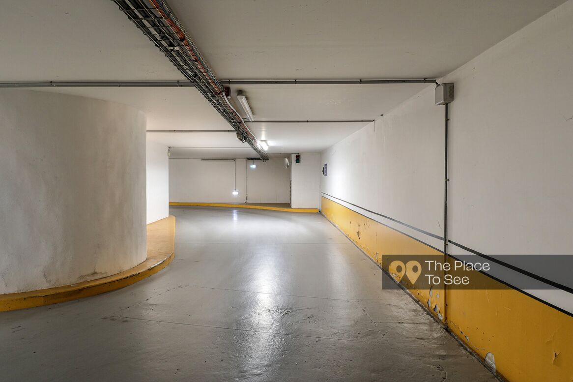 Parking Exterieur