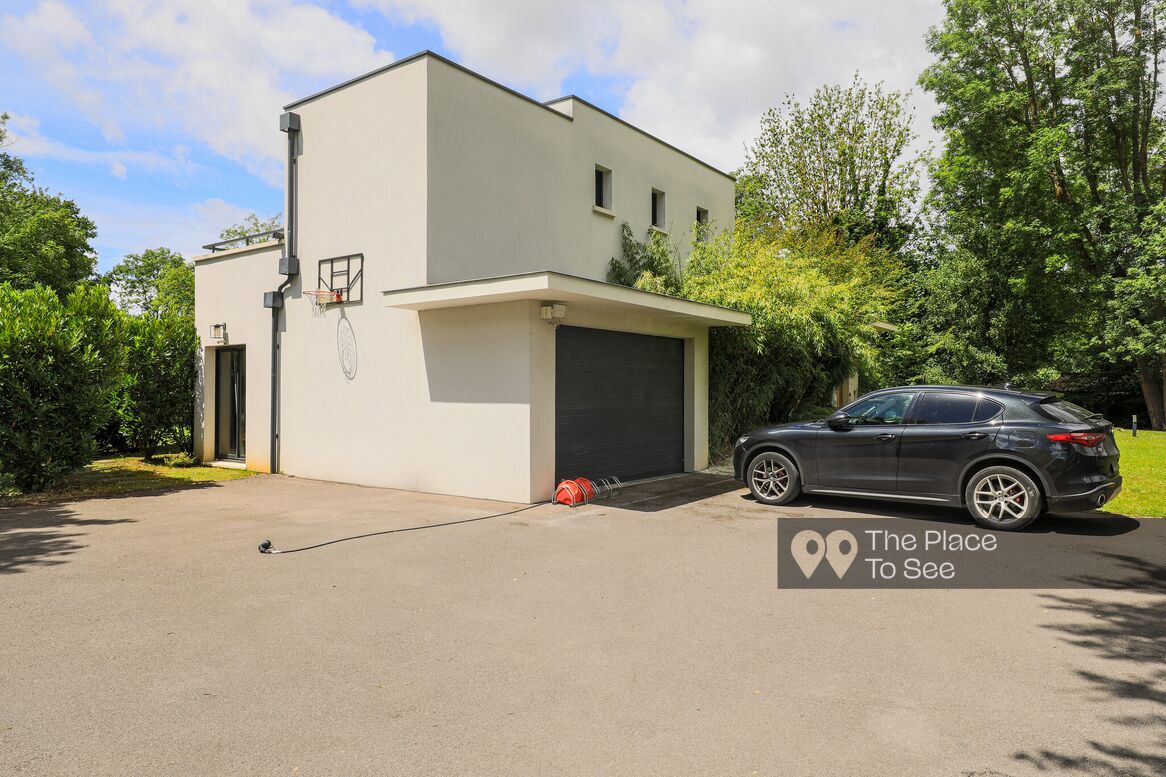 Parking Exterieur
