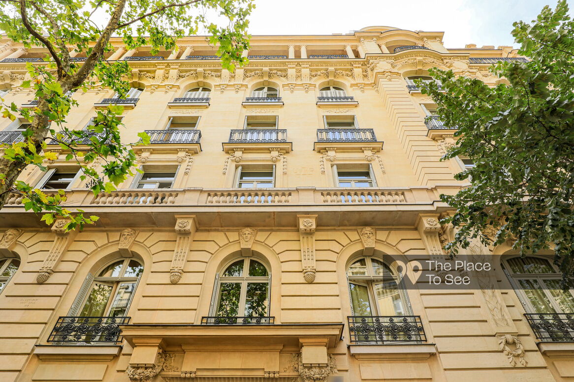 Façade