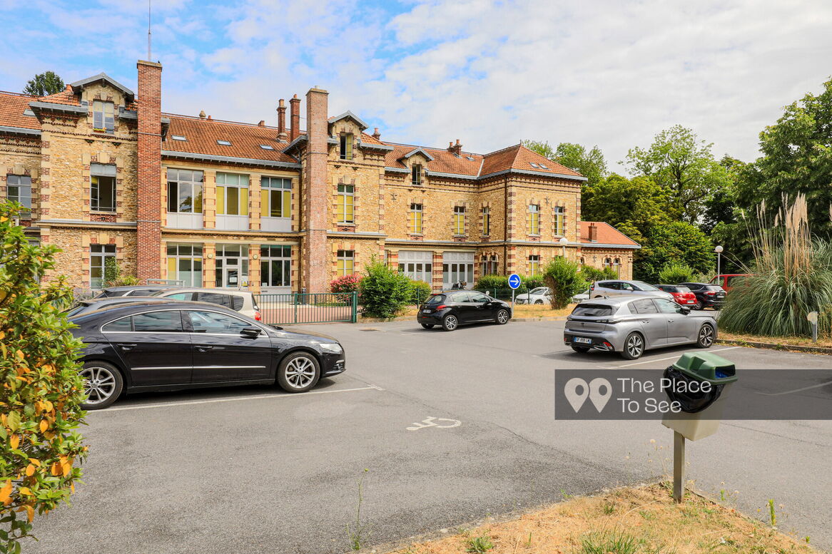 Parking Exterieur