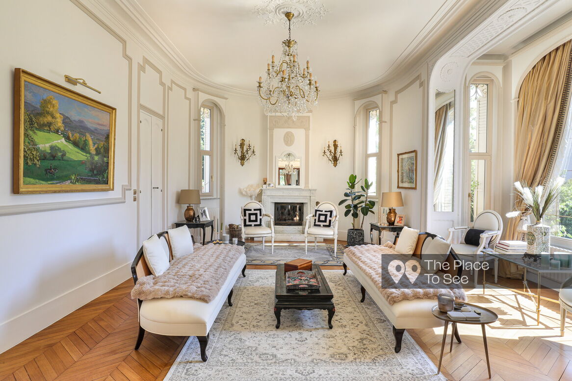 Salon
